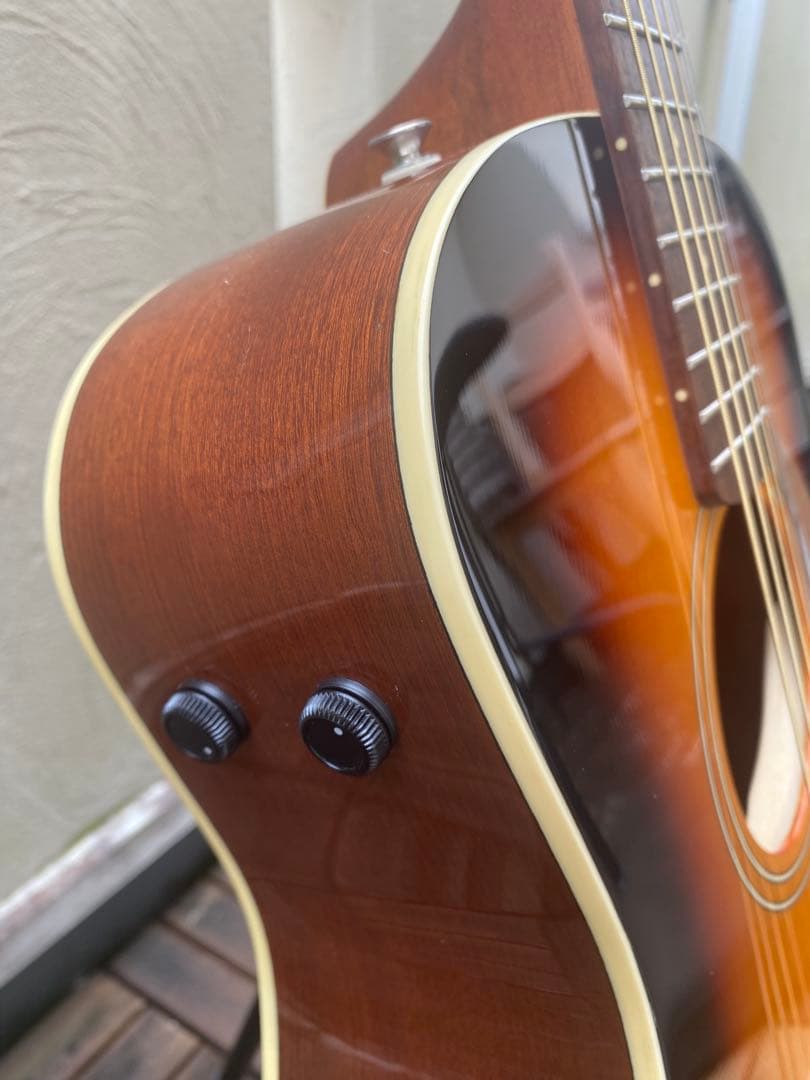 Fender MALIBU Player(フェンダー マリブ プレイヤー)