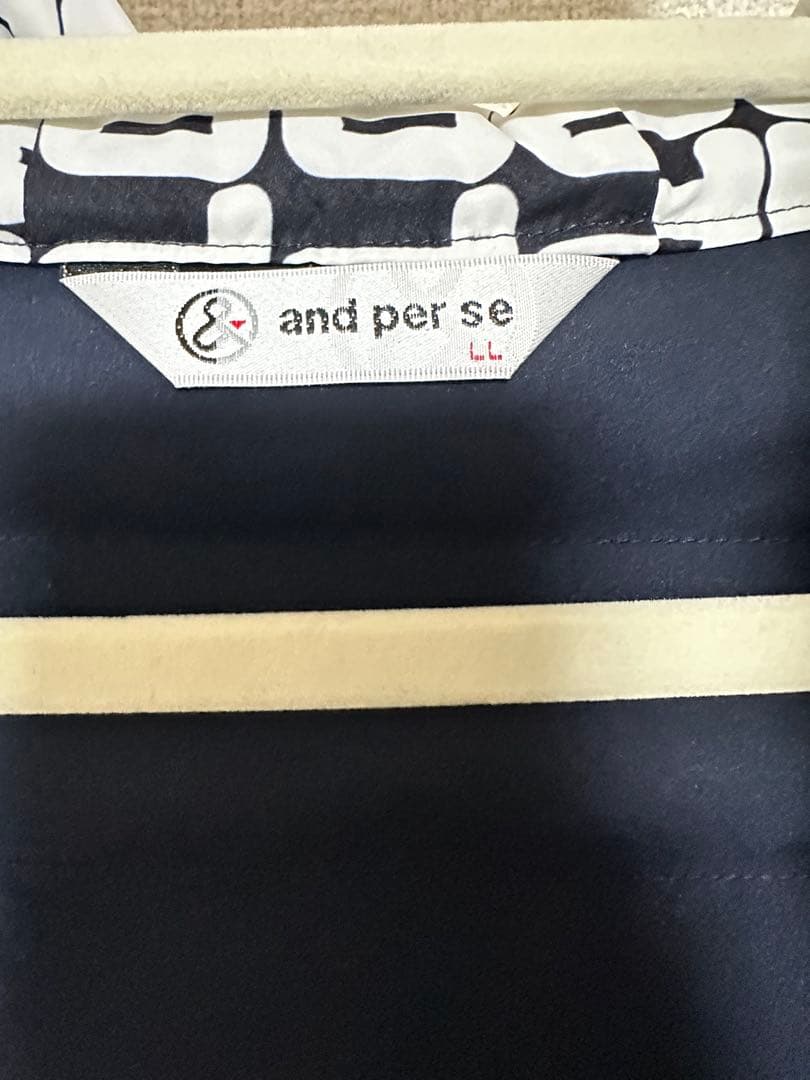 and per se ゴルフ　エナジーコクーン中綿フーディブルゾン　LL