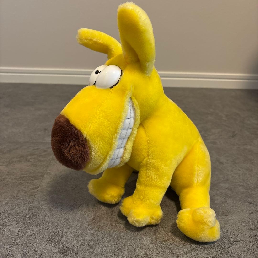 イエロー犬のぬいぐるみ　マザーグースアンドグリム