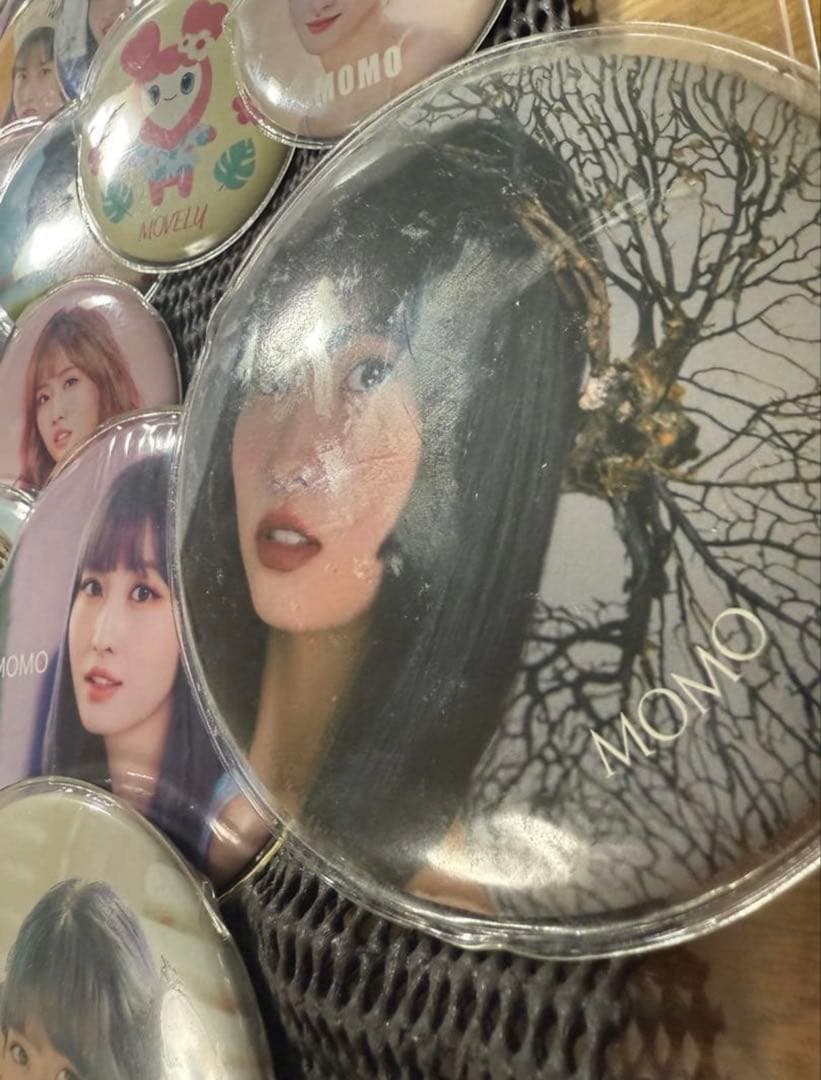 TWICE モモ 痛バ まとめ売り 缶バッジ misamo トレカ モブリー