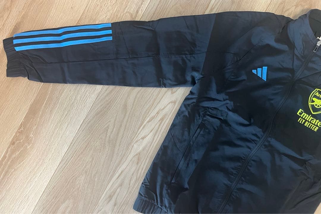 adidas アーセナル　トラックスーツ、プレゼンテーションジャケット、パンツ