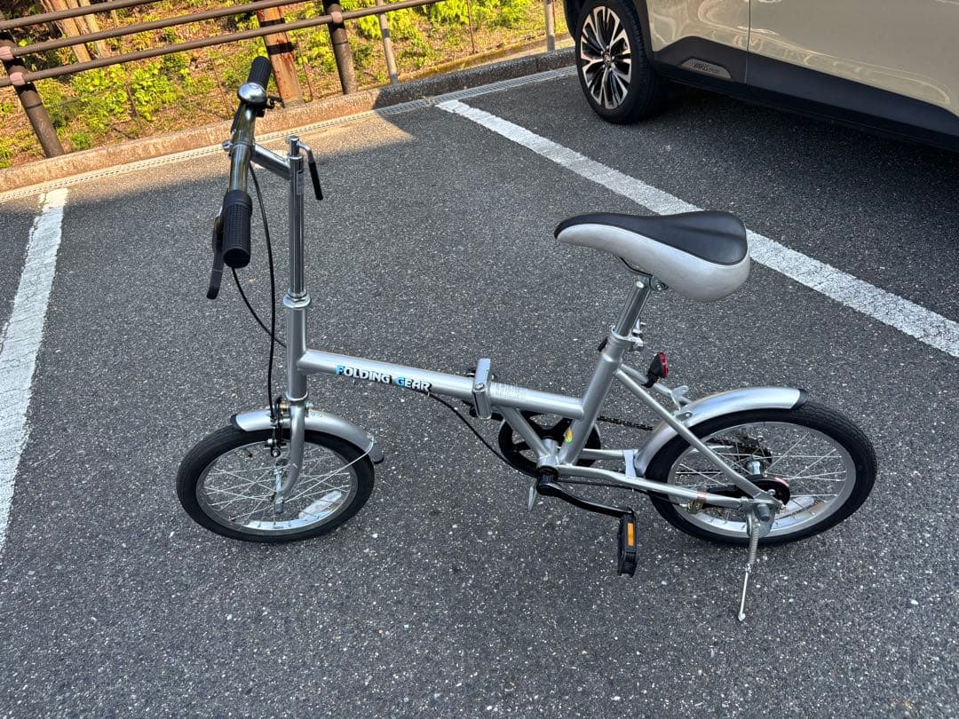 大人気　折り畳み自転車 整備済み 16インチ 自転車 チャリ 折りたたみ　美品