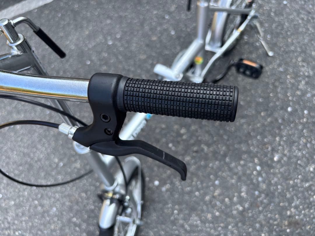 大人気　折り畳み自転車 整備済み 16インチ 自転車 チャリ 折りたたみ　美品