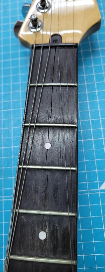 ヤマハ・エレキギター（ジャンク）