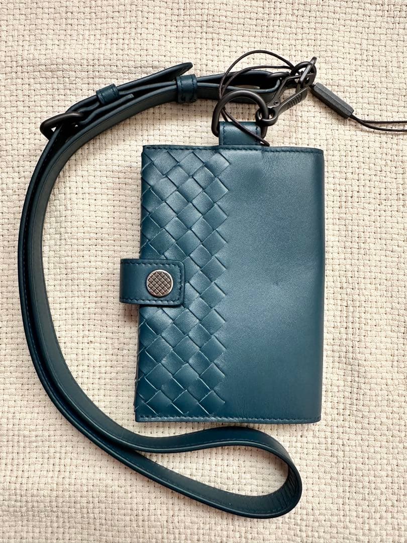 BOTTEGA VENETA ボッテガヴェネタ パスポートケース