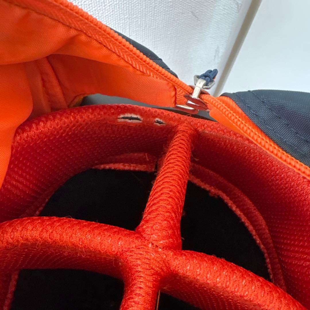 キャディバッグ 黒・オレンジ ロゴ入り