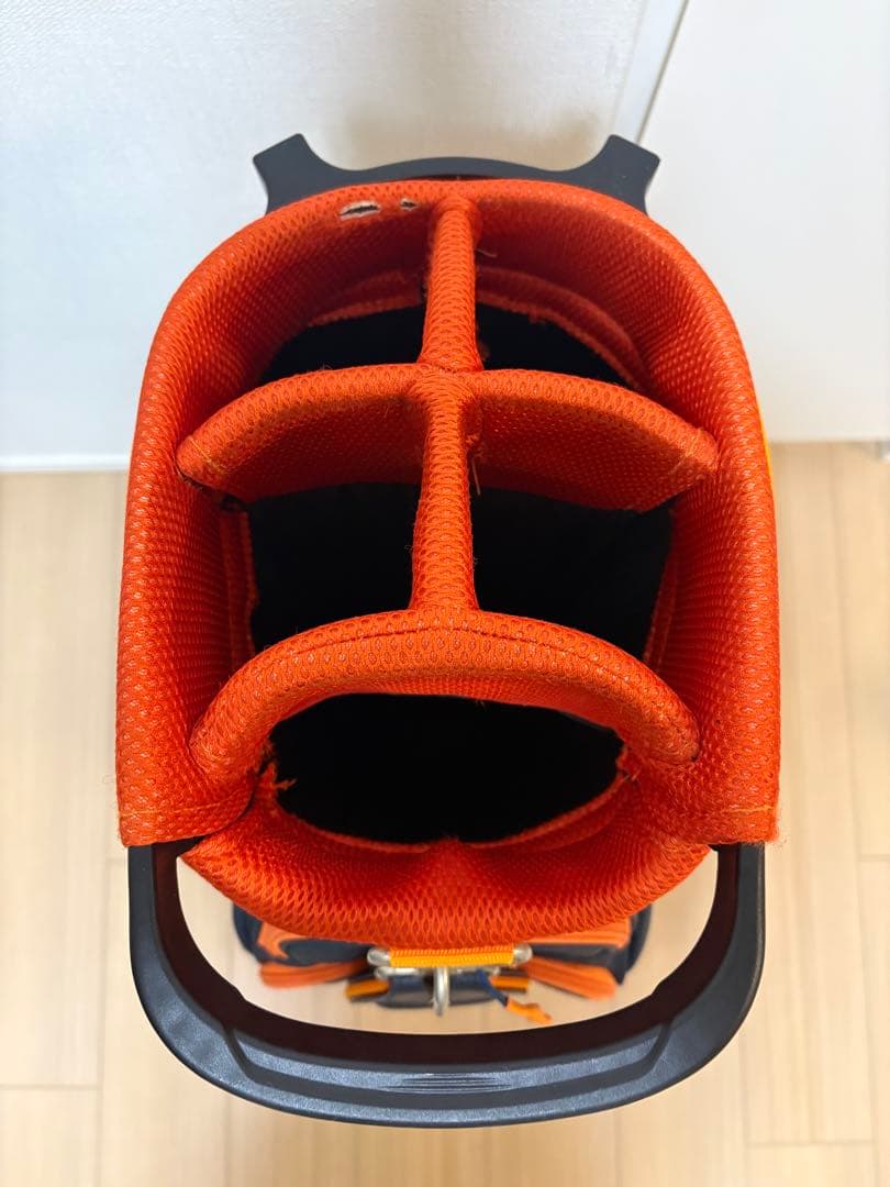 キャディバッグ 黒・オレンジ ロゴ入り