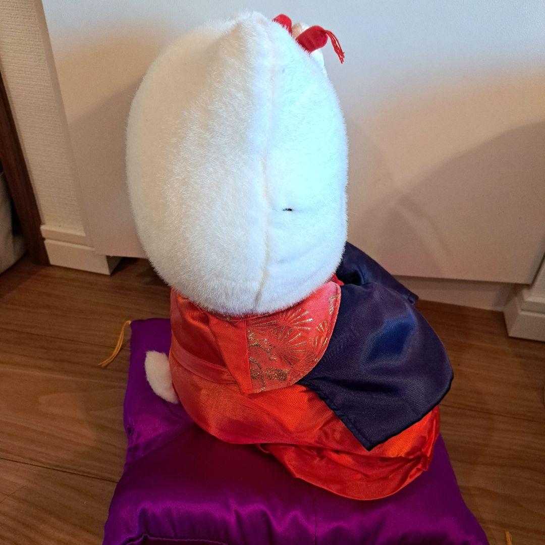 ハローキティ 和服 着物　座布団　正座　ぬいぐるみ　ビッグサイズ