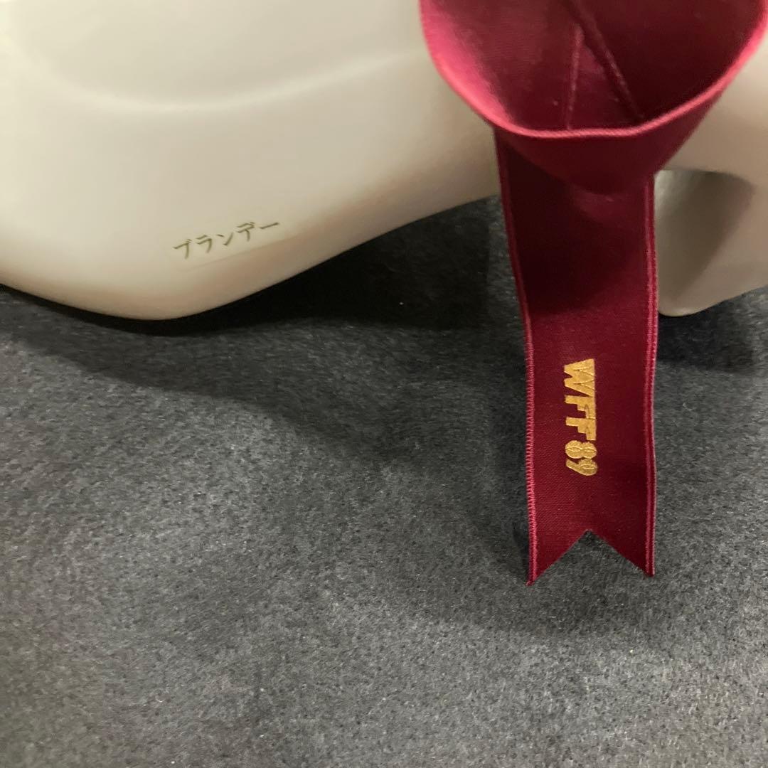 サントリー　ブランデー　ハイヒール型