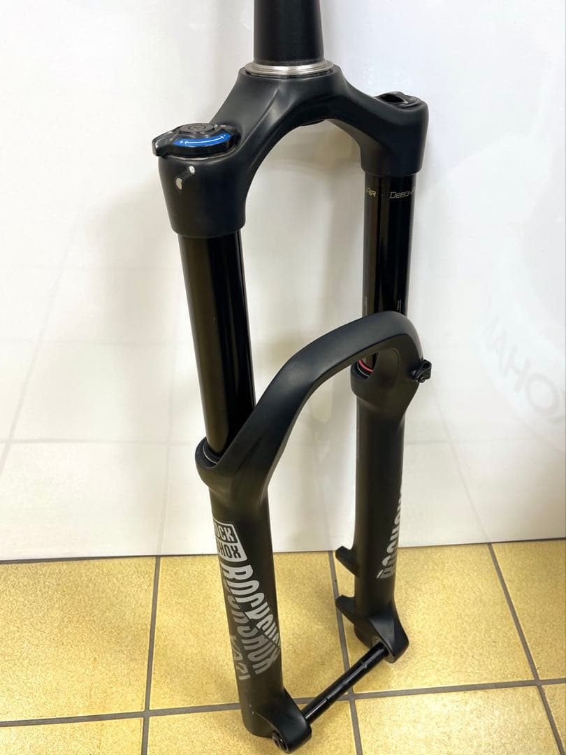 ROCKSHOX Yari RC 27.5 160mm MTB サスペンション