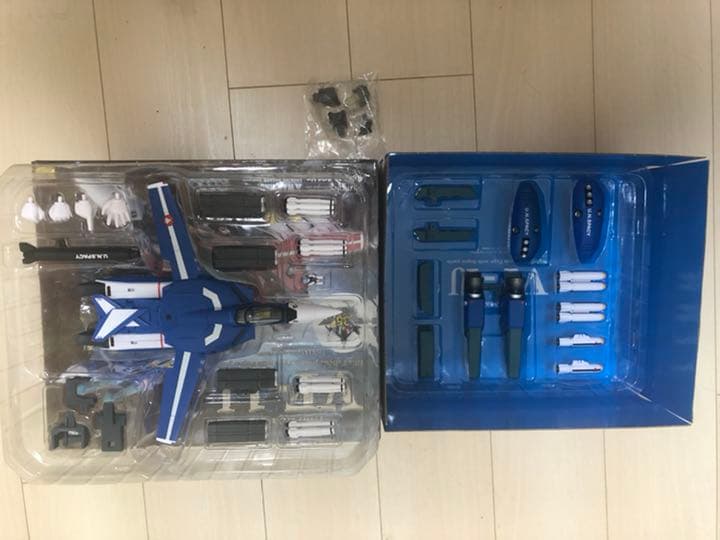 超時空要塞 マクロス~ アルカディア　1／60完全変形スーパーバルキリー