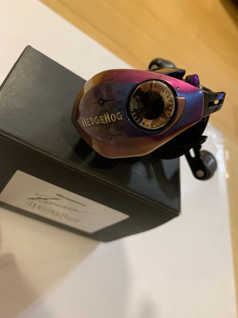 Megabass Zonda HEDGEHOG 68 ベイトリール 左巻き
