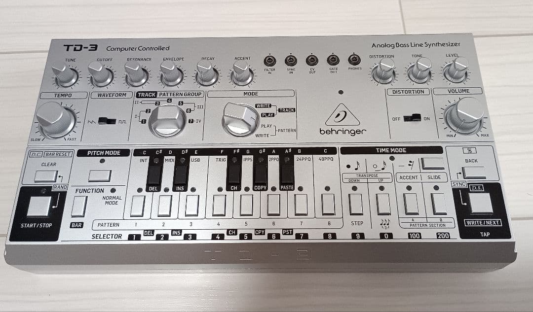 シンセサイザー TD-3-SR