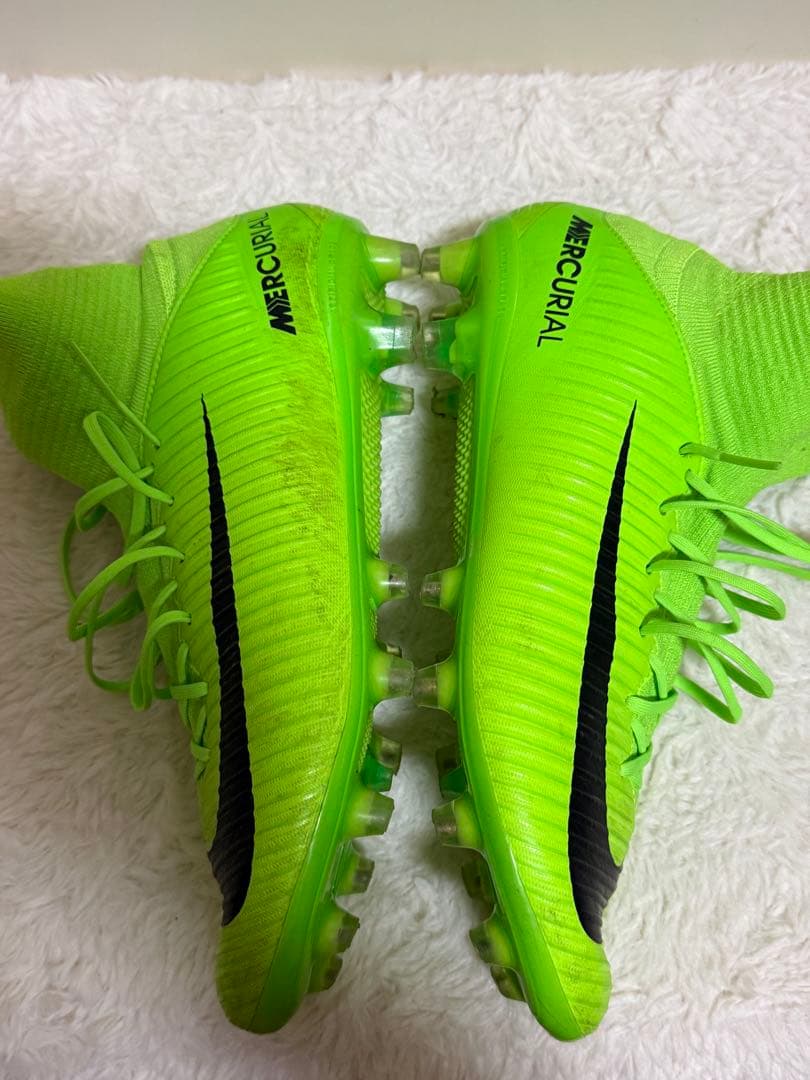 Nike Mercurial ネオンイエロー サッカーシューズ