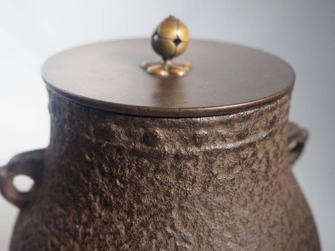 下間庄兵衛造『鶴首釜』（極箱）