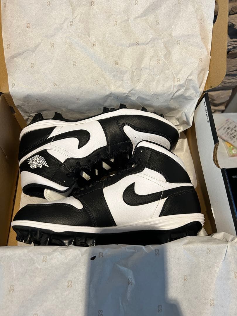 値下げ　Nike Jordan ミッドカット スパイクシューズ 白黒