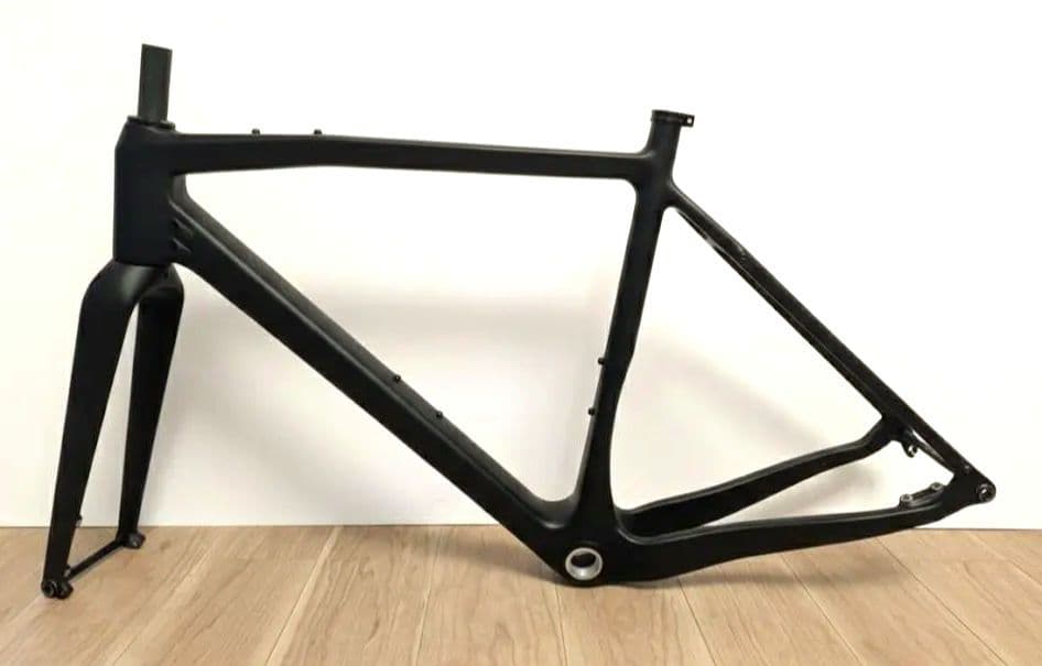 カーボングラベルフレーム