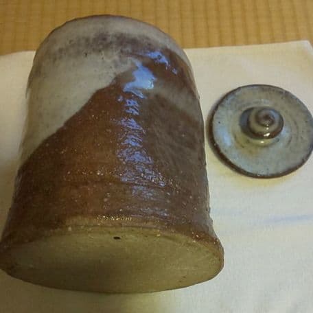 A 24       茶道     水指・萩