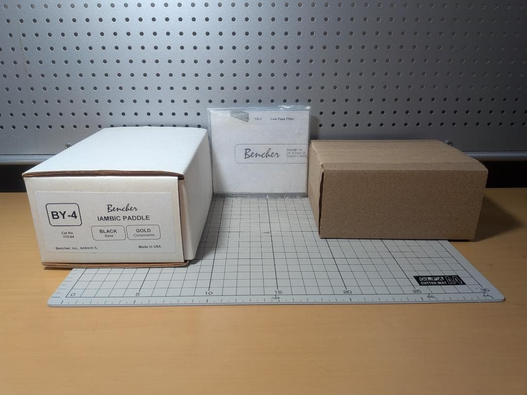 アクセサリー Bencher BY-4 Black Base, Gold Components