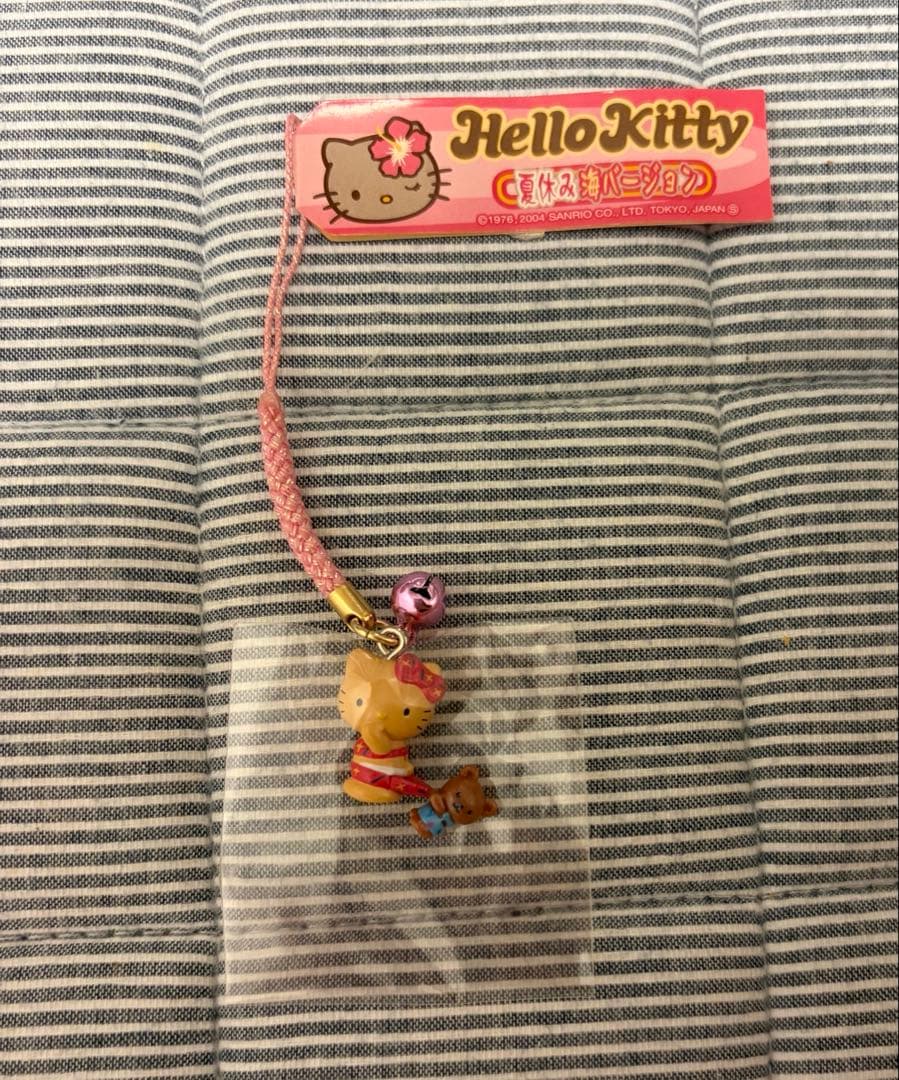 ご当地キティ　夏休み海バージョン　ストラップ