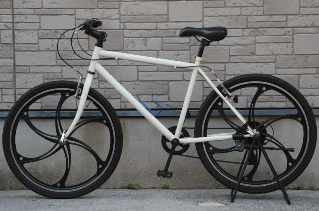 引き取り限定♪アルミキャストホイールが目立ちます♪7速♪お手軽クロスバイク♪