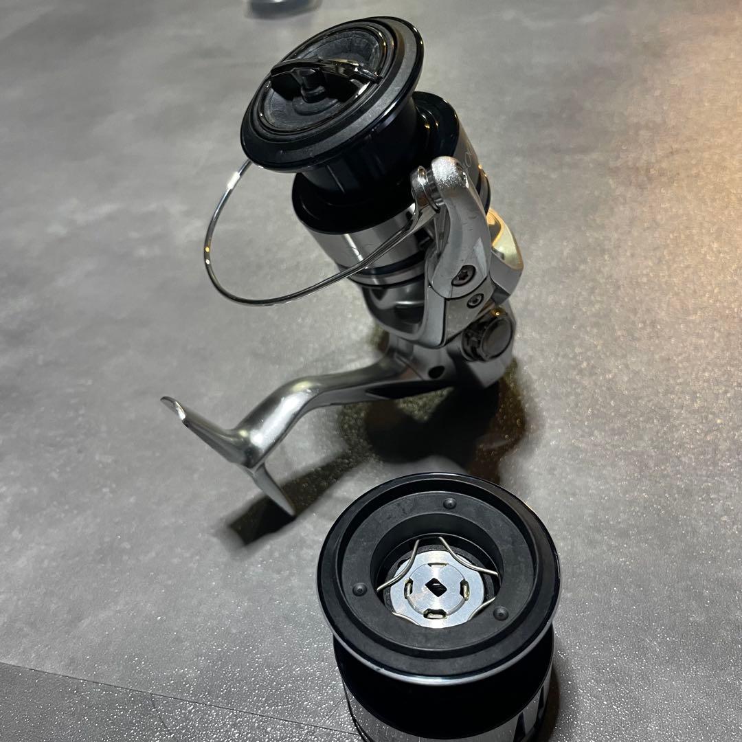 19ストラディック4000XG 【替えスプール付き】