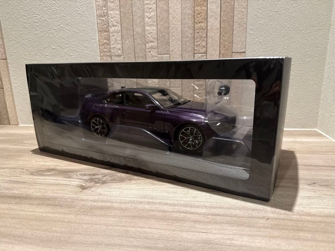 【新品未開封】ミニチャンプス  M2(G87) パープル 1/18