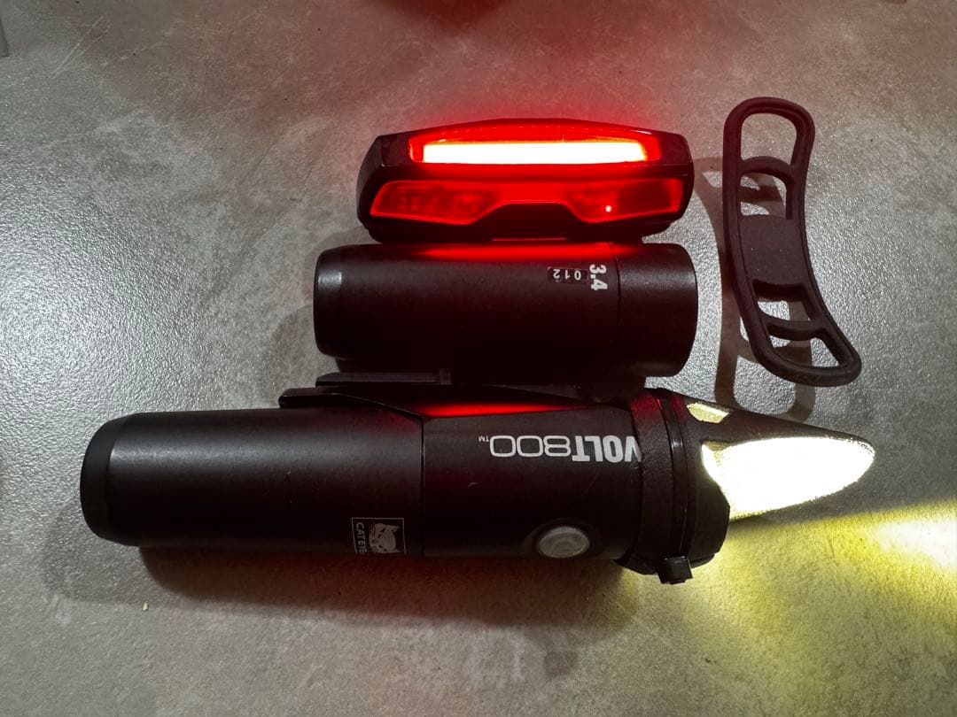 CATEYE VOL800 LEDライト montbell テールライト
