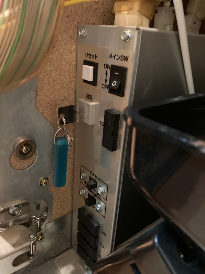 初代ミリオンゴッド　パチスロ　スロットマシン　　4号機　【引き取り限定】