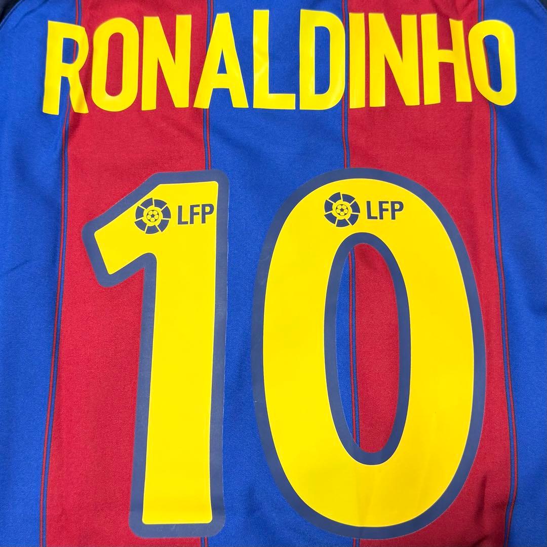 【新品/タグ付き】03/04 FCバルセロナ♯10 ロナウジーニョ 【Lサイズ】