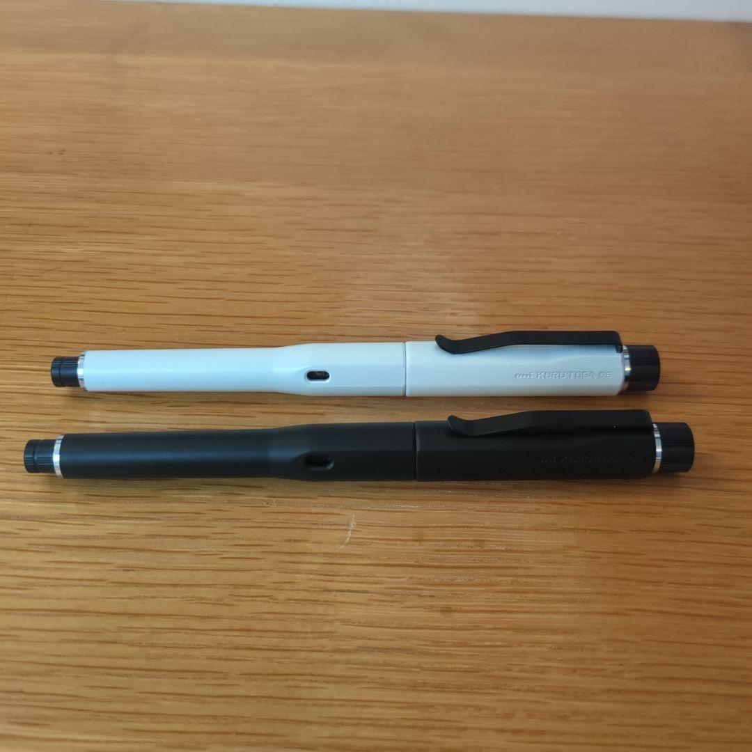 クルトガダイブ　マットブラックかホワイト