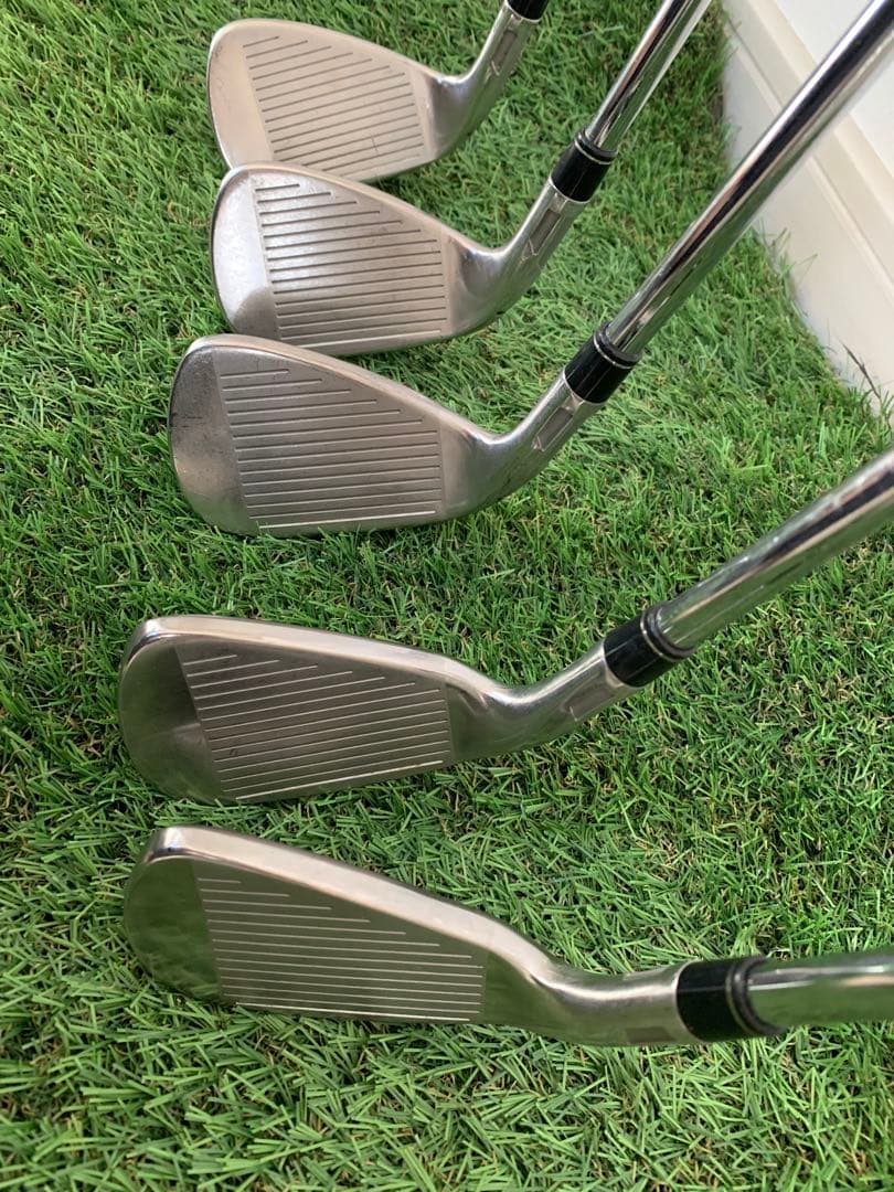 テーラーメイドSTEALTH ステルスアイアン5本（#6.#7.#8.#9.P