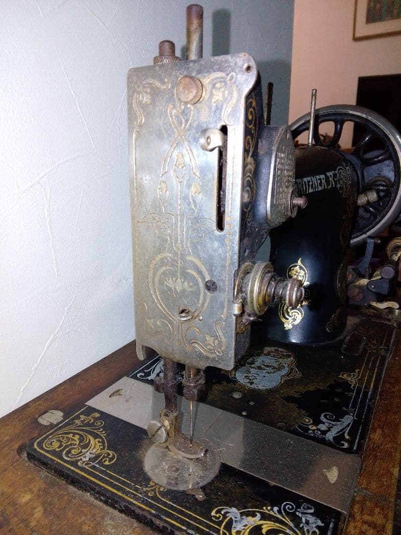 希少 ドイツ GRITZNER グリッツナー手回しミシン アンティーク ミシン