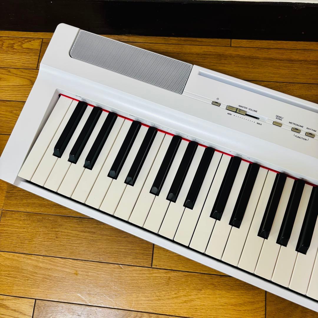 【美品】Yamaha 電子ピアノ P-121 ホワイト 送料込み