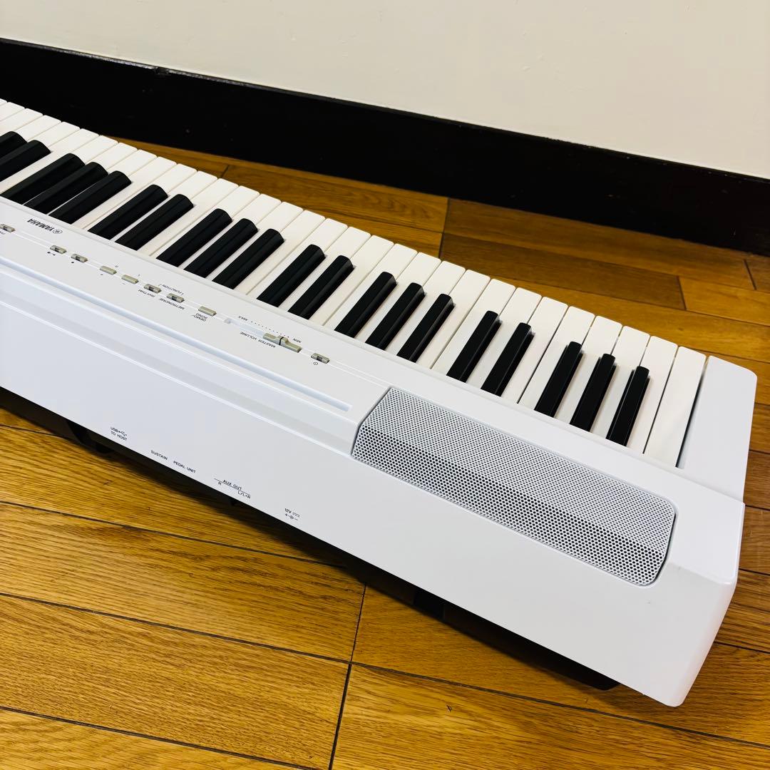 【美品】Yamaha 電子ピアノ P-121 ホワイト 送料込み