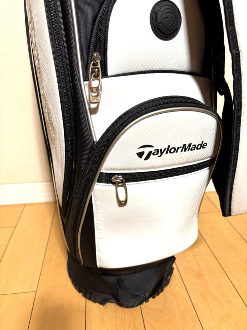 テーラーメイド キャディバッグ ホワイト×ブラック ヘッドカバー無し