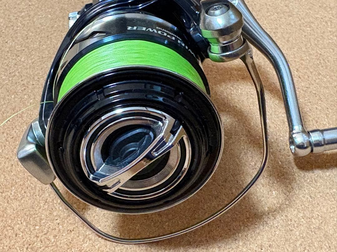 美品　SHIMANO 21ツインパワー SW6000HG