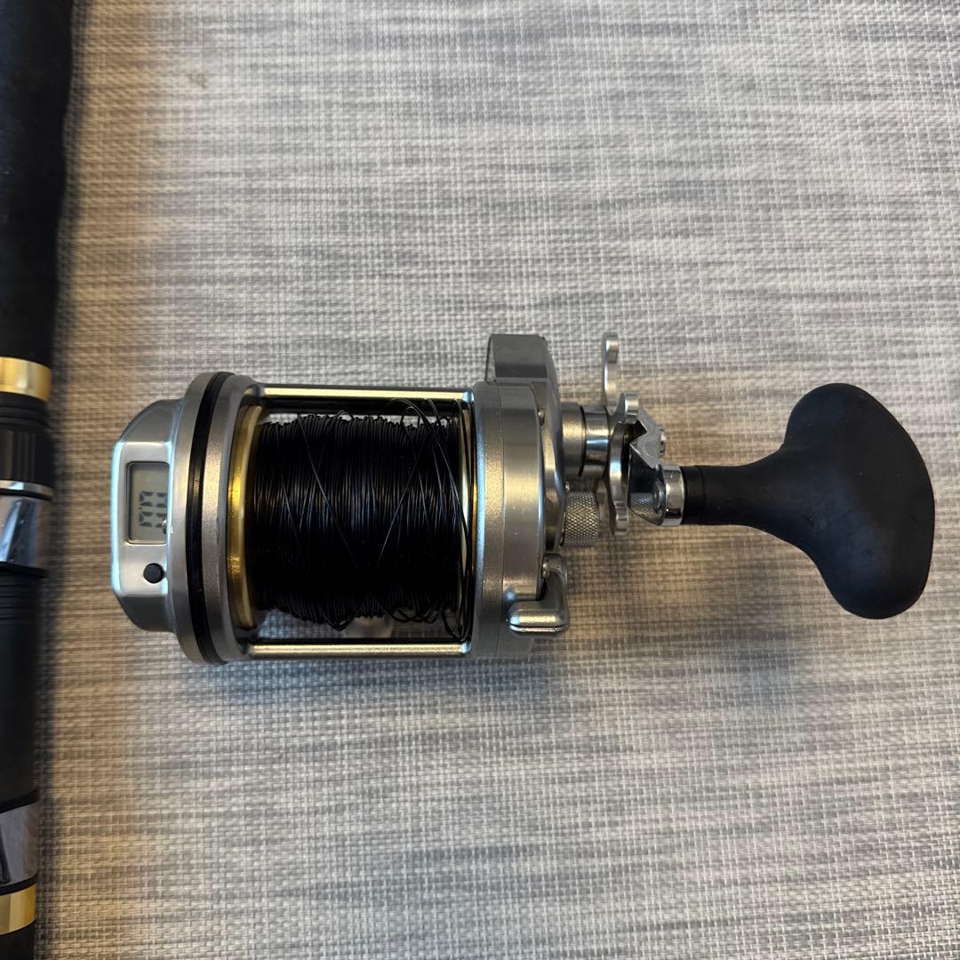 和*達様 がまかつレギスiiくわせ520 石鯛竿4ピース 石鯛用リール付き