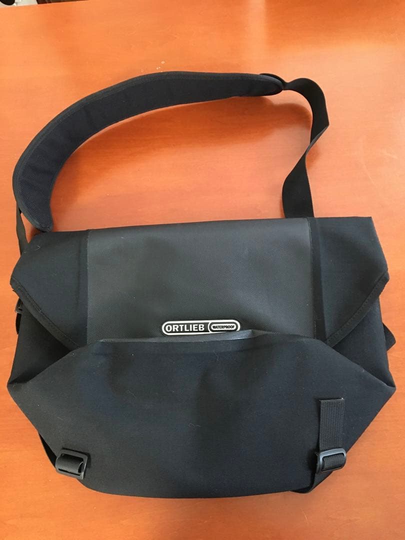 ORTLIEB（オルトリーブ）　　　　　　　メッセンジャーバック