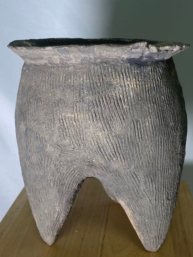 1855❣️ 中国　灰色土器　灰陶鬲