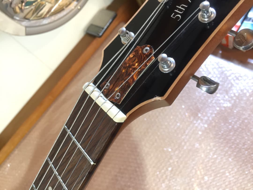 ○美品 Godin 5th avenue Kingpin P90 ゴダン ギター