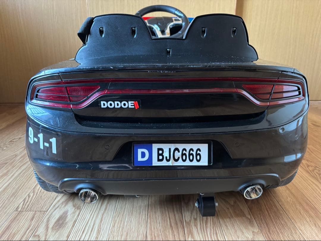 子供用ポリスカー 黒/白