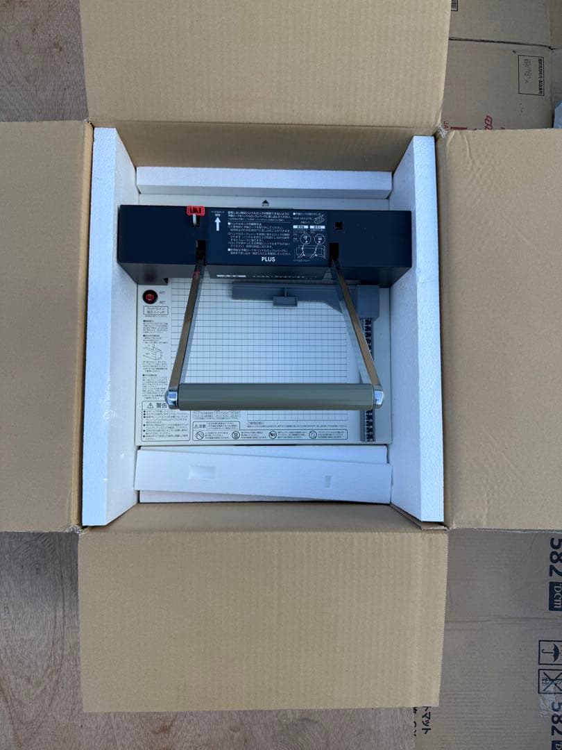 断裁機　PLUS PK-513LN-A