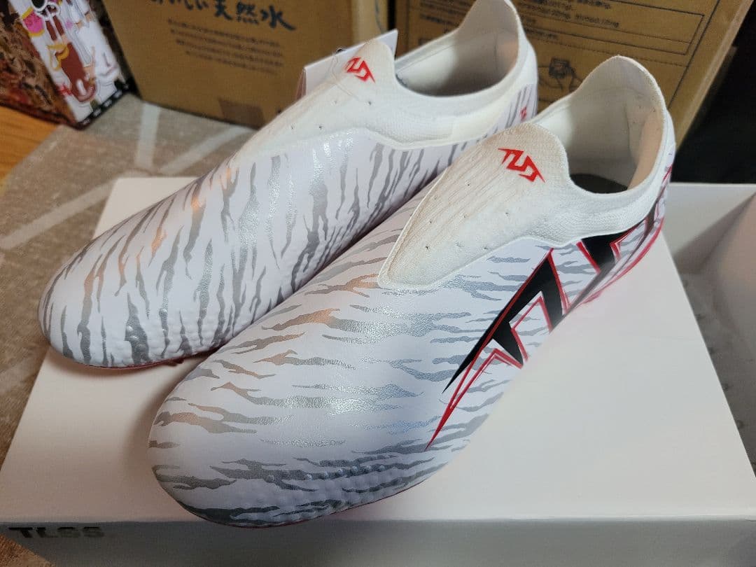 TLSS スパイクLIBERO.625 N-LACE MG 28cm