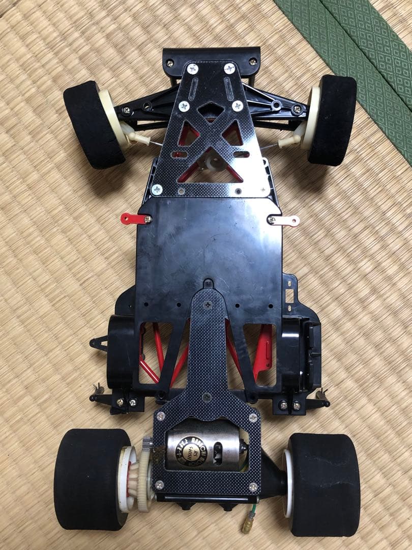 タミヤ　1/10 Cカー、シャーシ　ラジコン、フェラーリF40