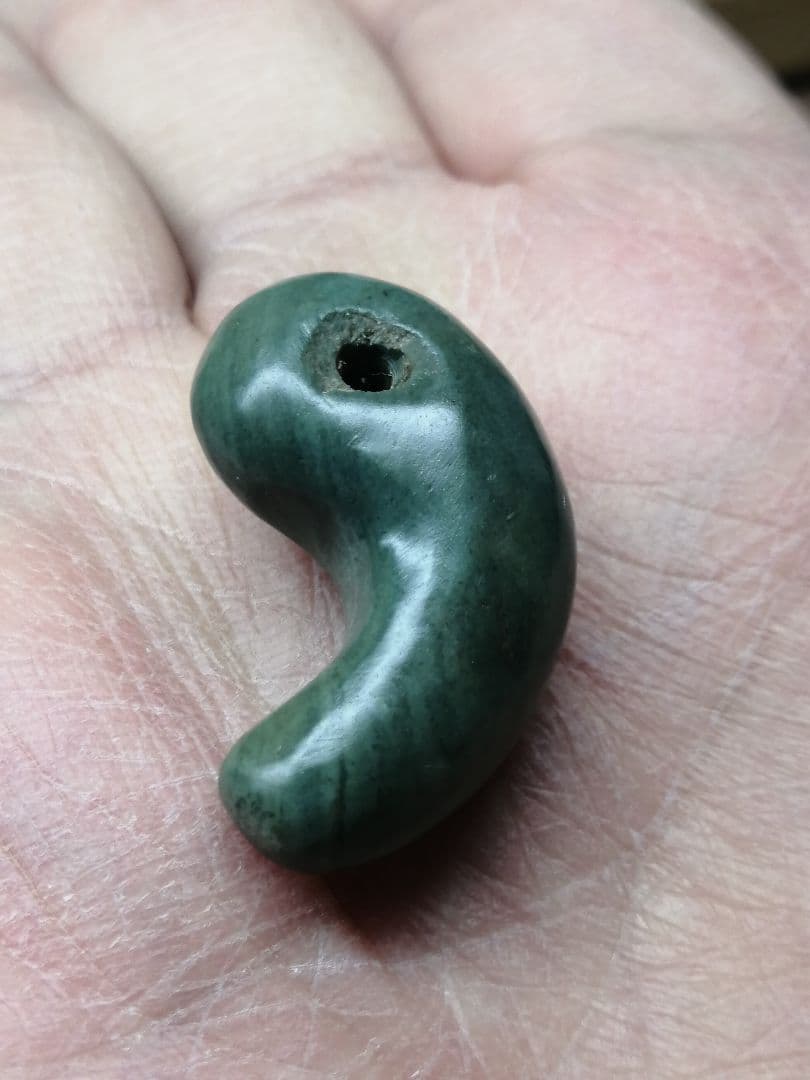 ★超貴重　古墳期『出雲石勾玉』出土品。本物。本物の古代勾玉です。