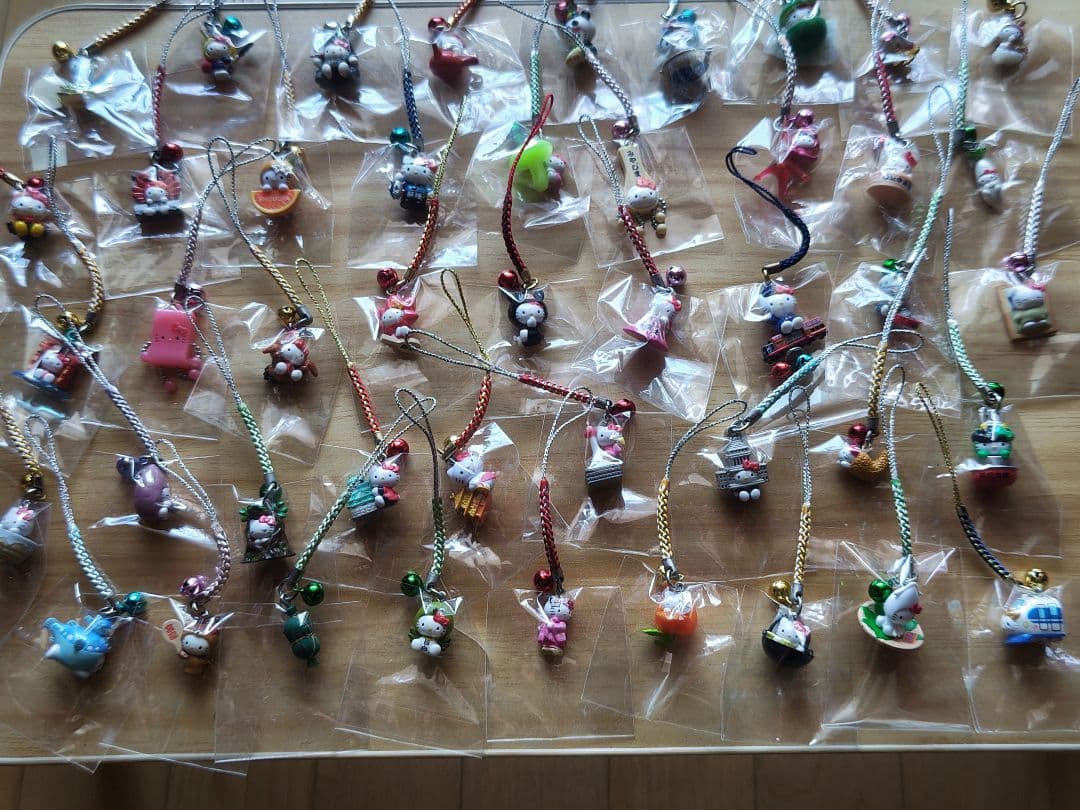 ご当地キティ根付け　まとめ売り　旗なし