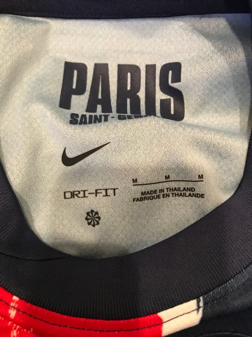 (期間限定)定価3%オフ品番FN8795-411ナイキパリサンジェルマンシャツ