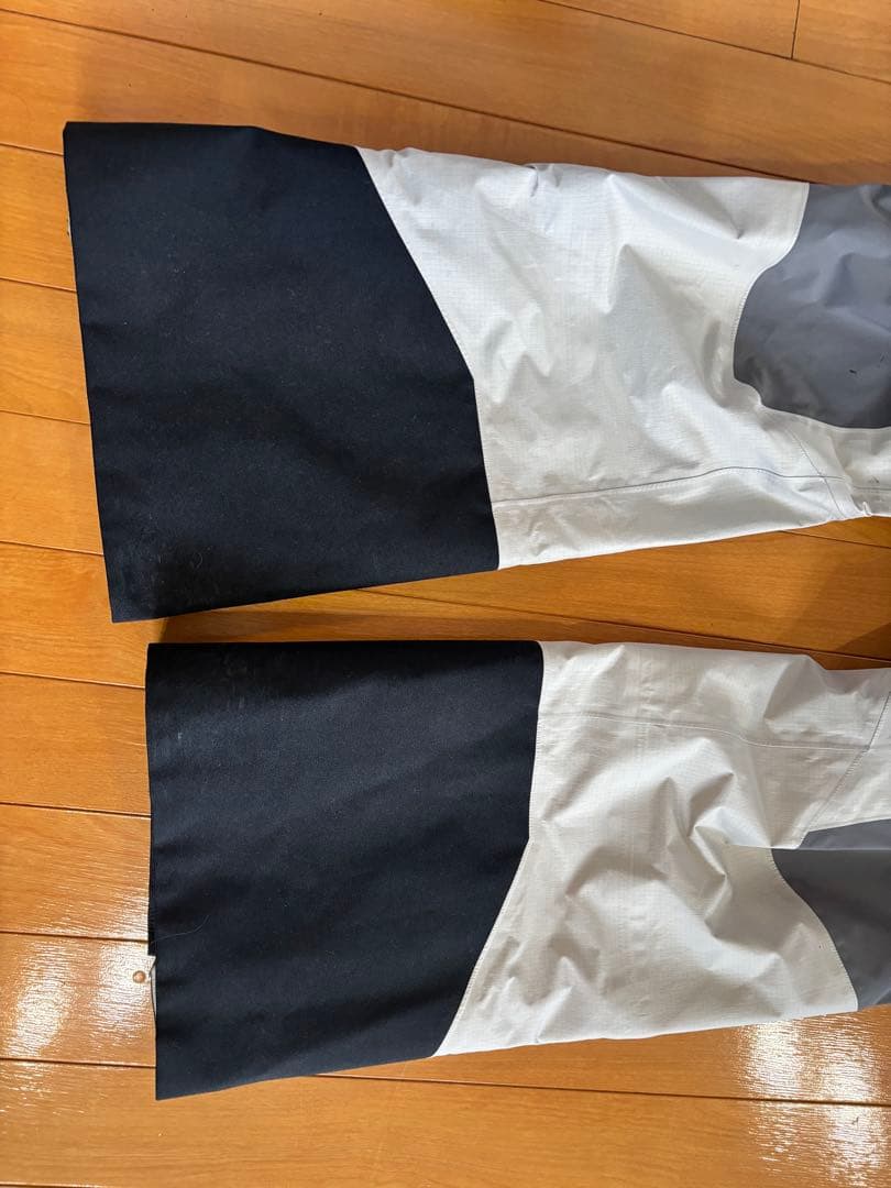 オークションに変更　ピークパフォーマンスShielder