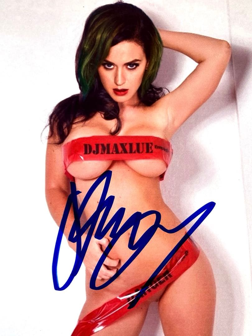ケイティ・ペリー直筆サイン入り2Lサイズ写真…Katy Perry…